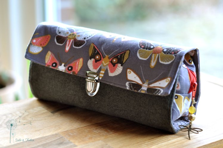 01 rollup farbenmix motte