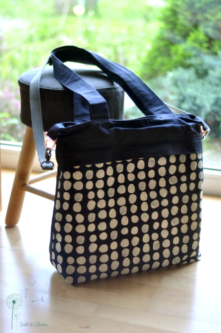 01 yello bag dunkelblau 3