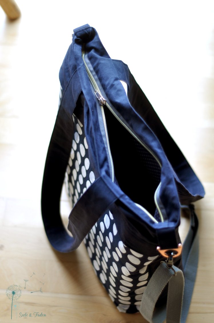 01 yello bag dunkelblau 5